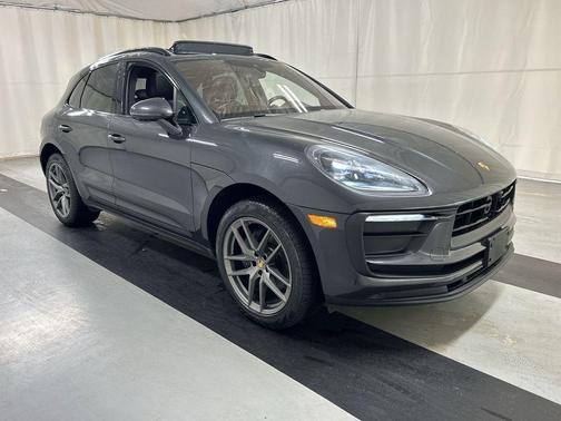 Volcano Grey Metallic 2025 Porsche Macan Base