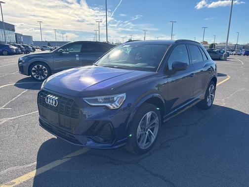 2025 Audi Q3 45 S line Premium