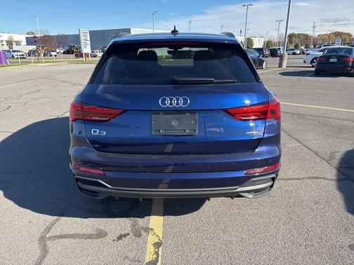 2025 Audi Q3 45 S line Premium