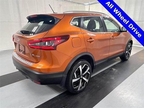 2022 Nissan Rogue Sport SL