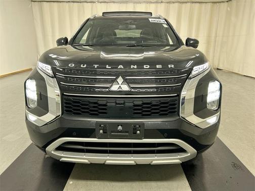 2023 Mitsubishi Outlander PHEV 40th Anniversary