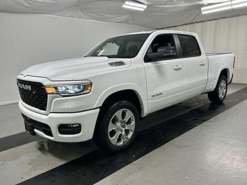 Bright White Clearcoat 2026 RAM 1500 Big Horn/Lone Star