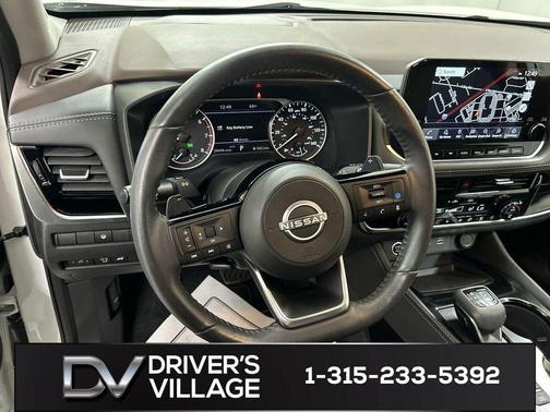 White 2023 Nissan Rogue SL