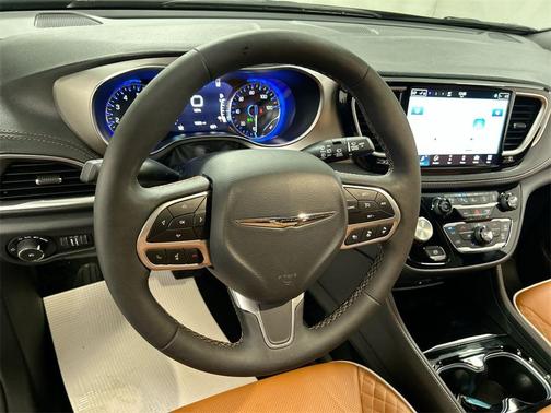 2024 Chrysler Pacifica Pinnacle