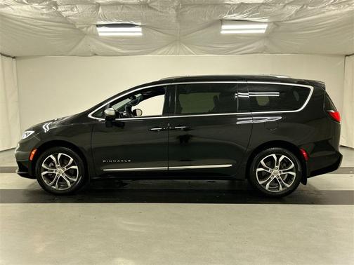 2024 Chrysler Pacifica Pinnacle