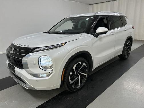 2023 Mitsubishi Outlander SEL