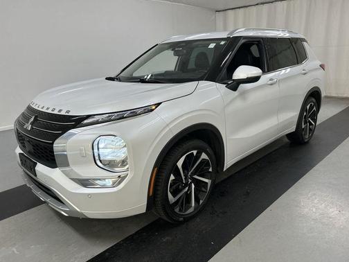 2023 Mitsubishi Outlander SEL