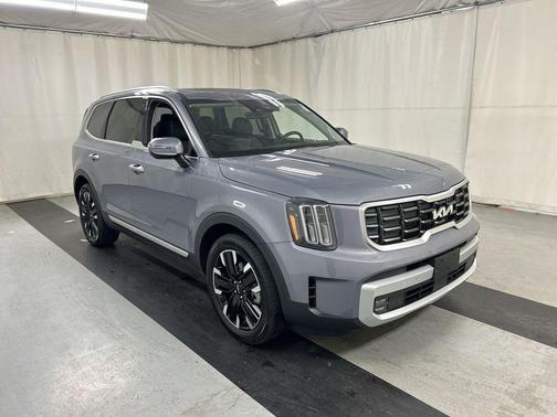 Everlasting Silver 2025 Kia Telluride SX