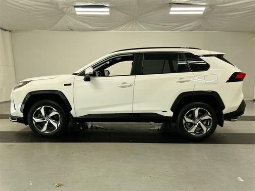 2023 Toyota RAV4 Prime SE