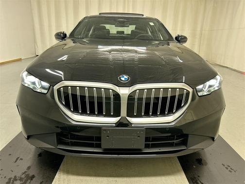 2024 BMW 530 i xDrive
