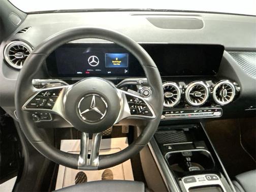 2025 Mercedes-Benz GLA 250 Base 4MATIC
