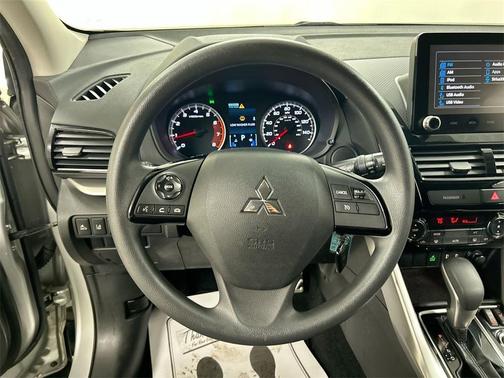2022 Mitsubishi Eclipse Cross LE
