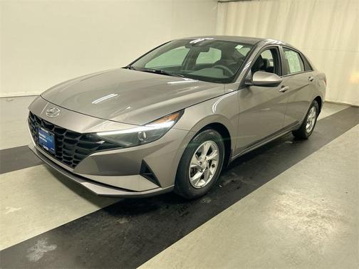 2023 Hyundai ELANTRA SE