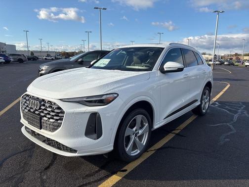 2025 Audi Q5 2.0T quattro Premium