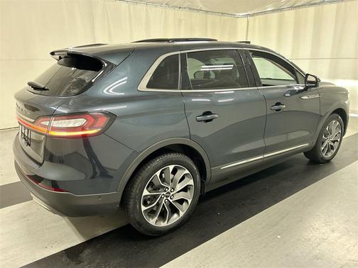 2022 Lincoln Nautilus Reserve