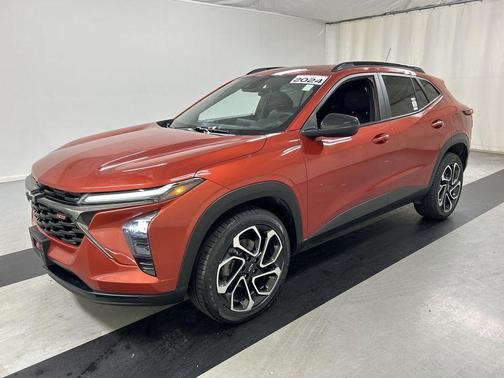 Cayenne Orange Metallic 2024 Chevrolet Trax 2RS
