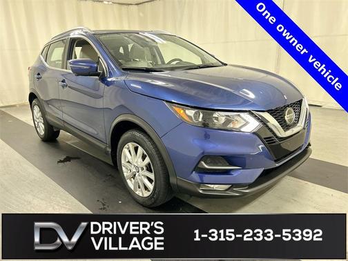 2022 Nissan Rogue Sport SV