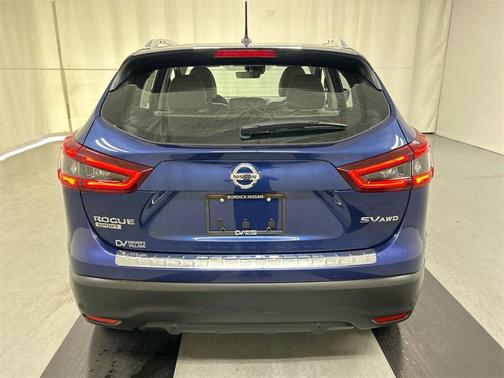 2022 Nissan Rogue Sport SV