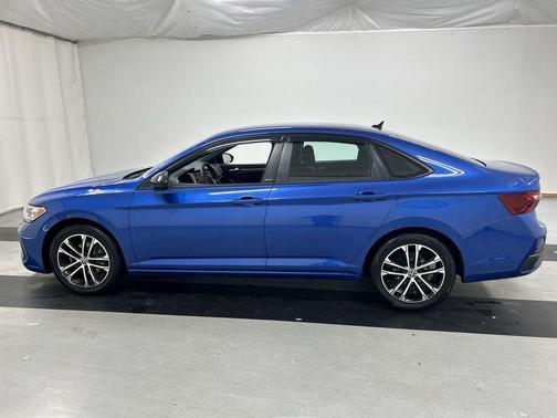 Rising Blue Metallic 2023 Volkswagen Jetta 1.5T Sport