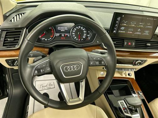 2022 Audi Q5 45 S line quattro Premium