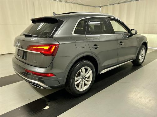 2022 Audi Q5 45 S line quattro Premium