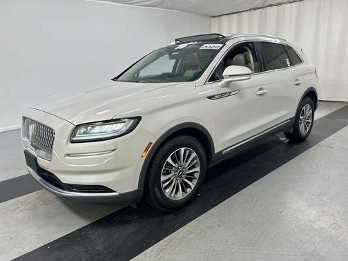 Pearl Metallic 2022 Lincoln Nautilus Reserve