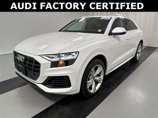 2022 Audi Q8 55 Premium