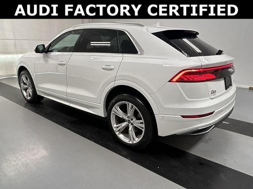 2022 Audi Q8 55 Premium