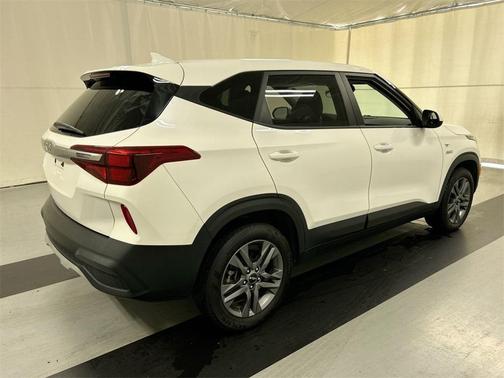 2023 Kia Seltos LX