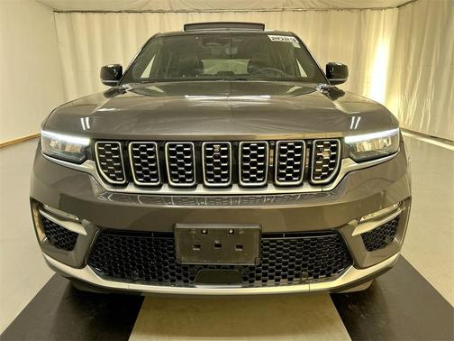 2023 Jeep Grand Cherokee Summit