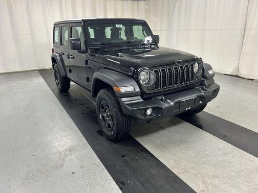 Black Clearcoat 2026 Jeep Wrangler Sport
