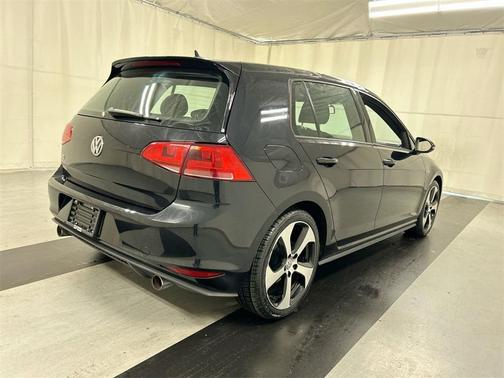 2017 Volkswagen Golf GTI S 4-Door
