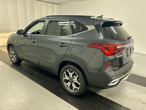 2023 Kia Seltos EX
