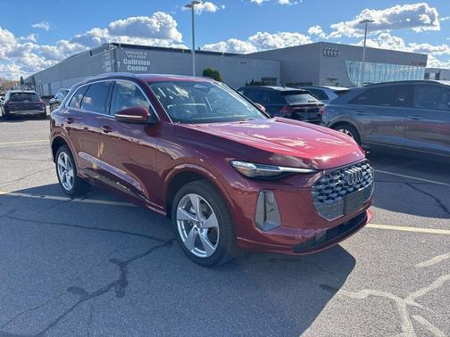 2025 Audi Q5 2.0T quattro Premium