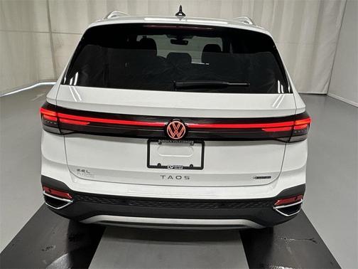 2025 Volkswagen Taos 1.5T SEL
