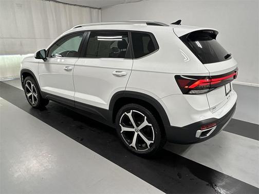 2025 Volkswagen Taos 1.5T SEL