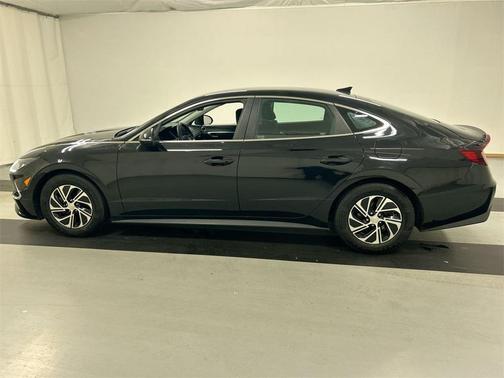 2021 Hyundai SONATA Hybrid Blue