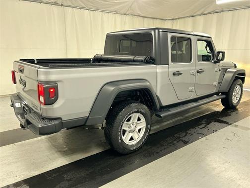 2020 Jeep Gladiator Sport