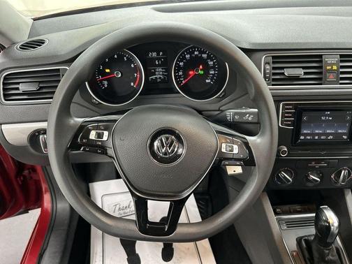 Cardinal Red Metallic 2017 Volkswagen Jetta 1.4T S