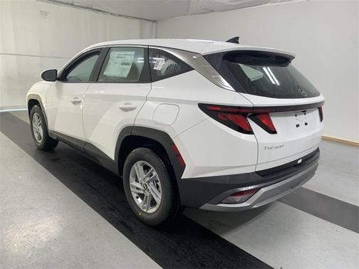2025 Hyundai TUCSON SE
