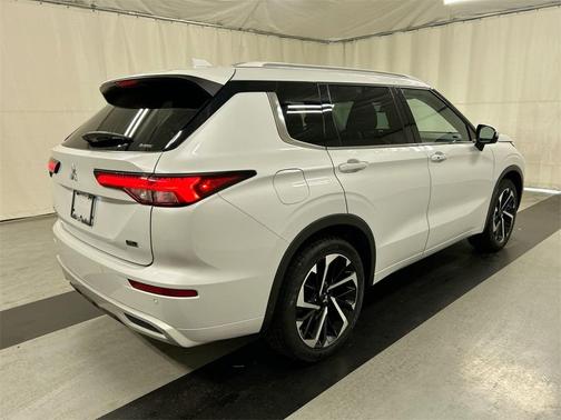 2022 Mitsubishi Outlander SEL