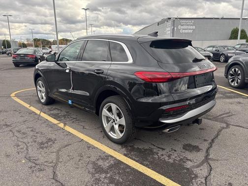 2025 Audi Q5 2.0T quattro Premium