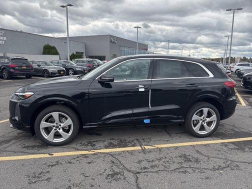 2025 Audi Q5 2.0T quattro Premium