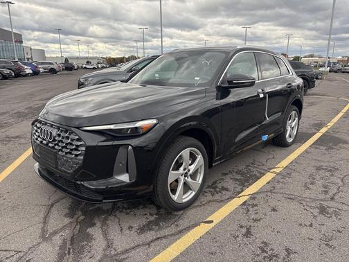 2025 Audi Q5 2.0T quattro Premium