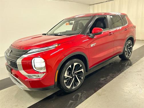 2025 Mitsubishi Outlander PHEV SE