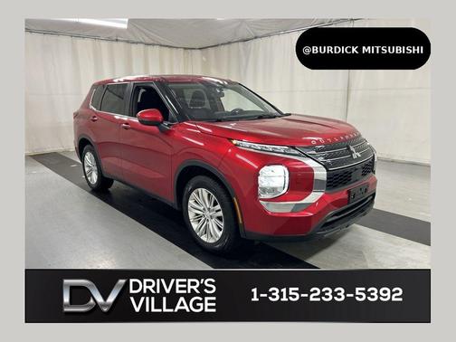 Diamond Red 2022 Mitsubishi Outlander ES