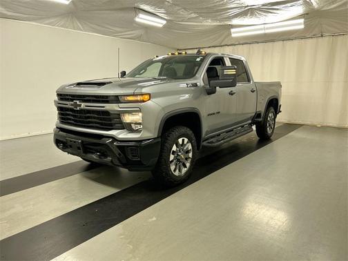 2024 Chevrolet Silverado 2500 Custom
