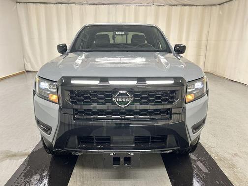Boulder Gray Metallic 2026 Nissan Frontier SV