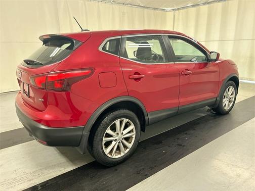 2017 Nissan Rogue Sport S