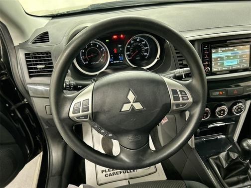 2017 Mitsubishi Lancer ES